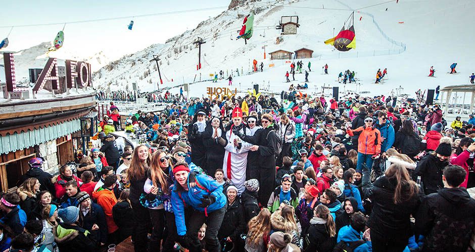 On mountain dance parties, like at La Folie Douche are very common, particularly in France and Austria. Photo: Val d\'Isere tourism - image 0